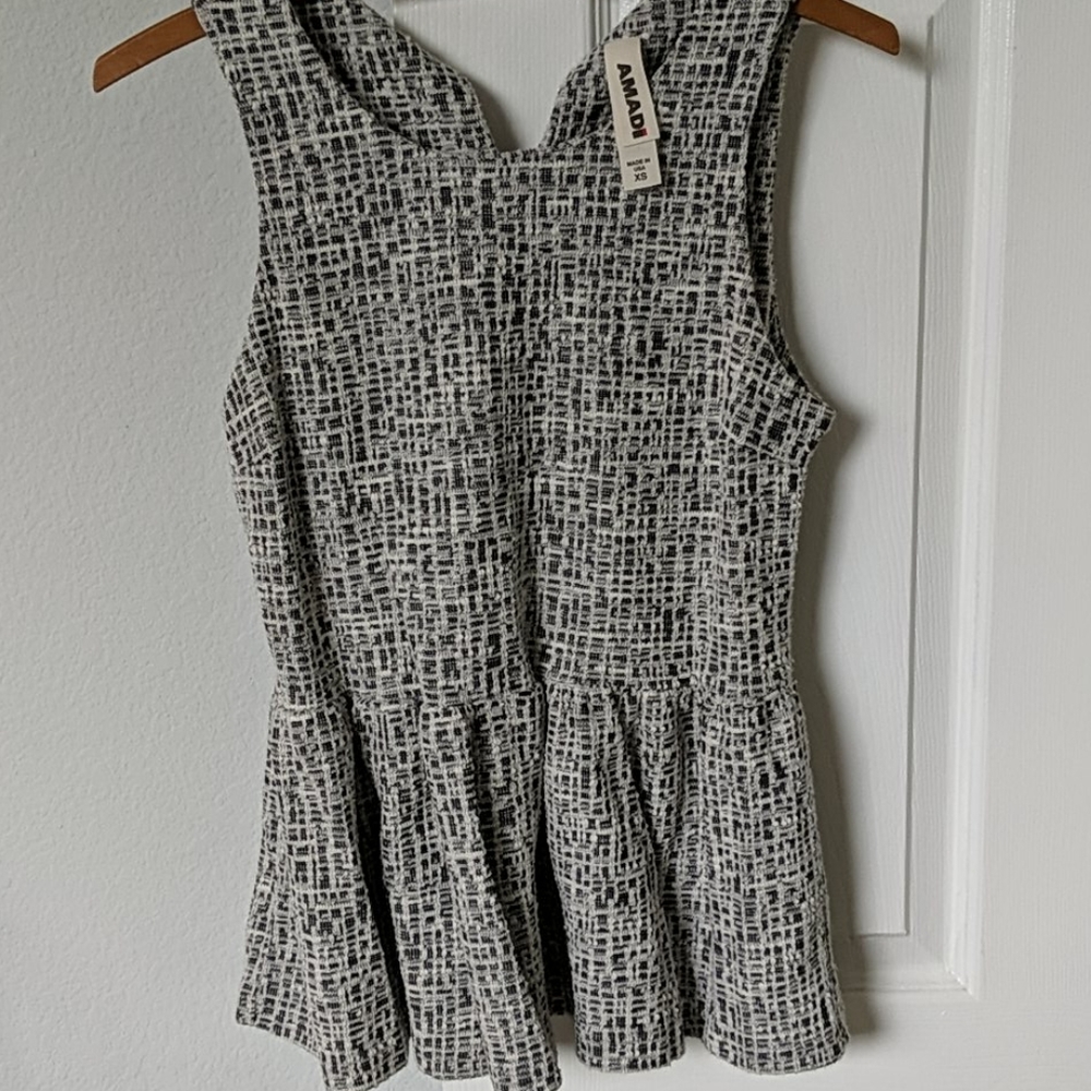 Amadi xs black and white peplum top